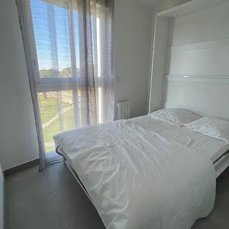 Apartment Les Pieds Dans Le Sable Vue 1 1 Le Grau-du-Roi